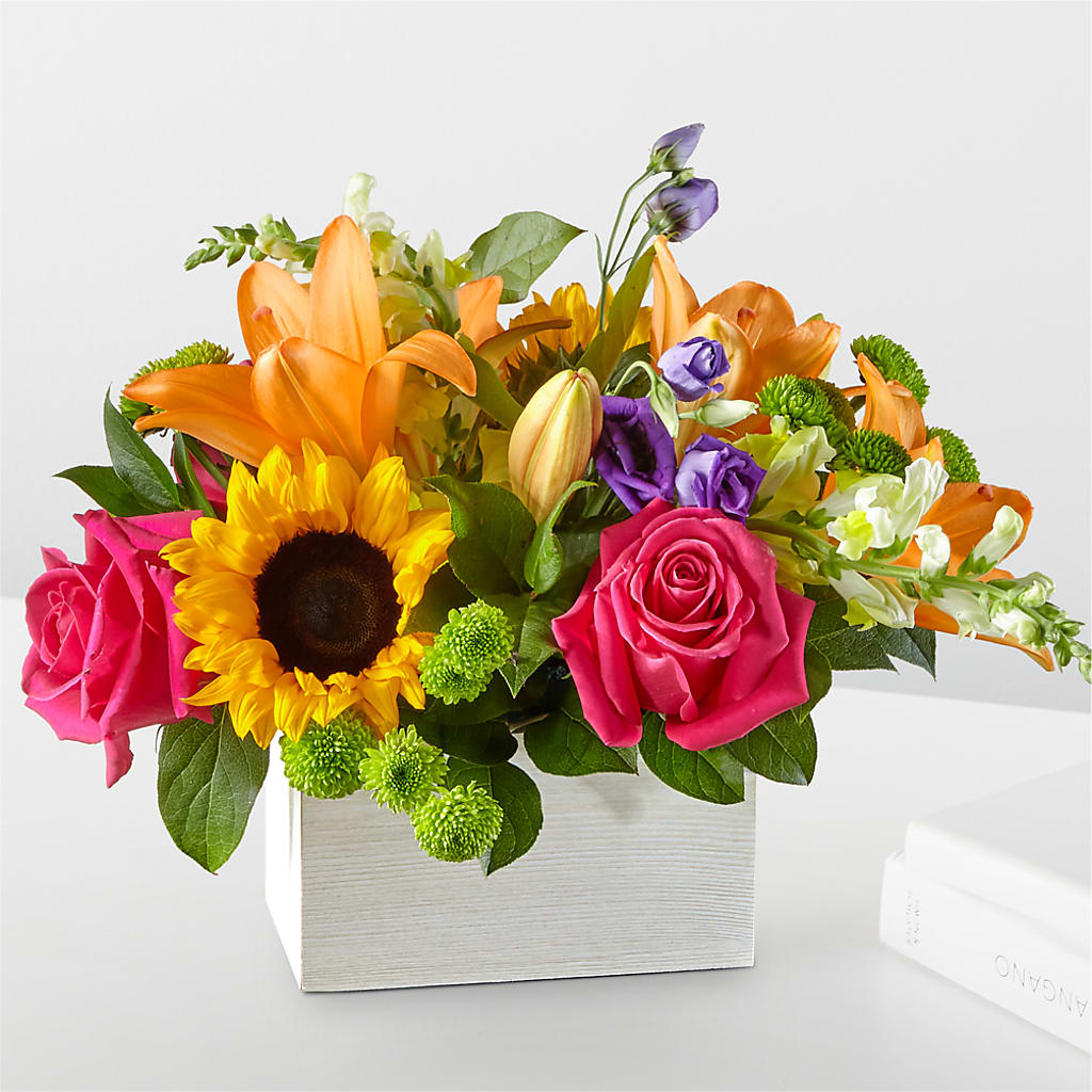 Best Day Box Bouquet – Kennewick Flower Shop Inc, Kennewick WA
