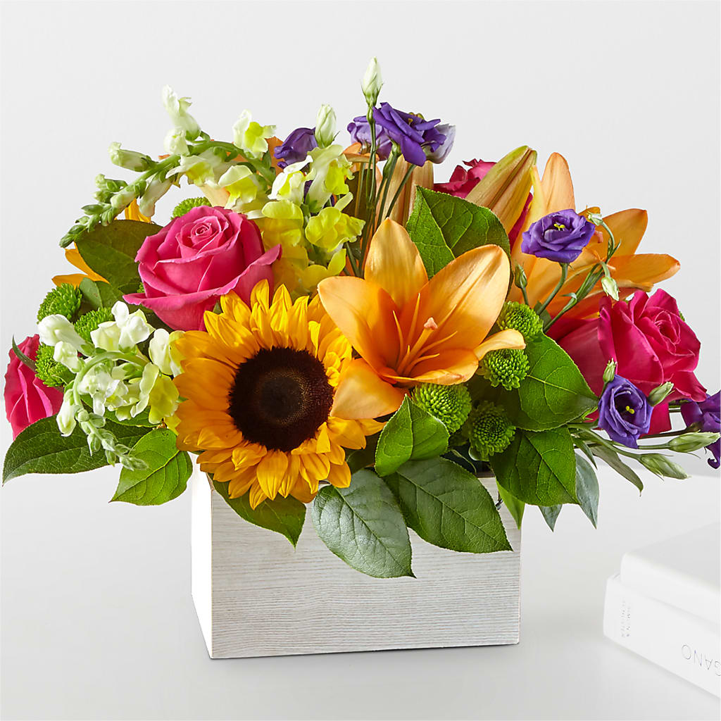 Best Day Box Bouquet – Kennewick Flower Shop Inc, Kennewick WA