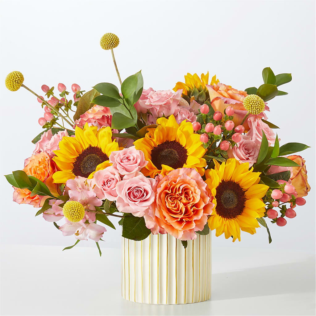 Sun's Out Bouquet – Kennewick Flower Shop Inc, Kennewick WA