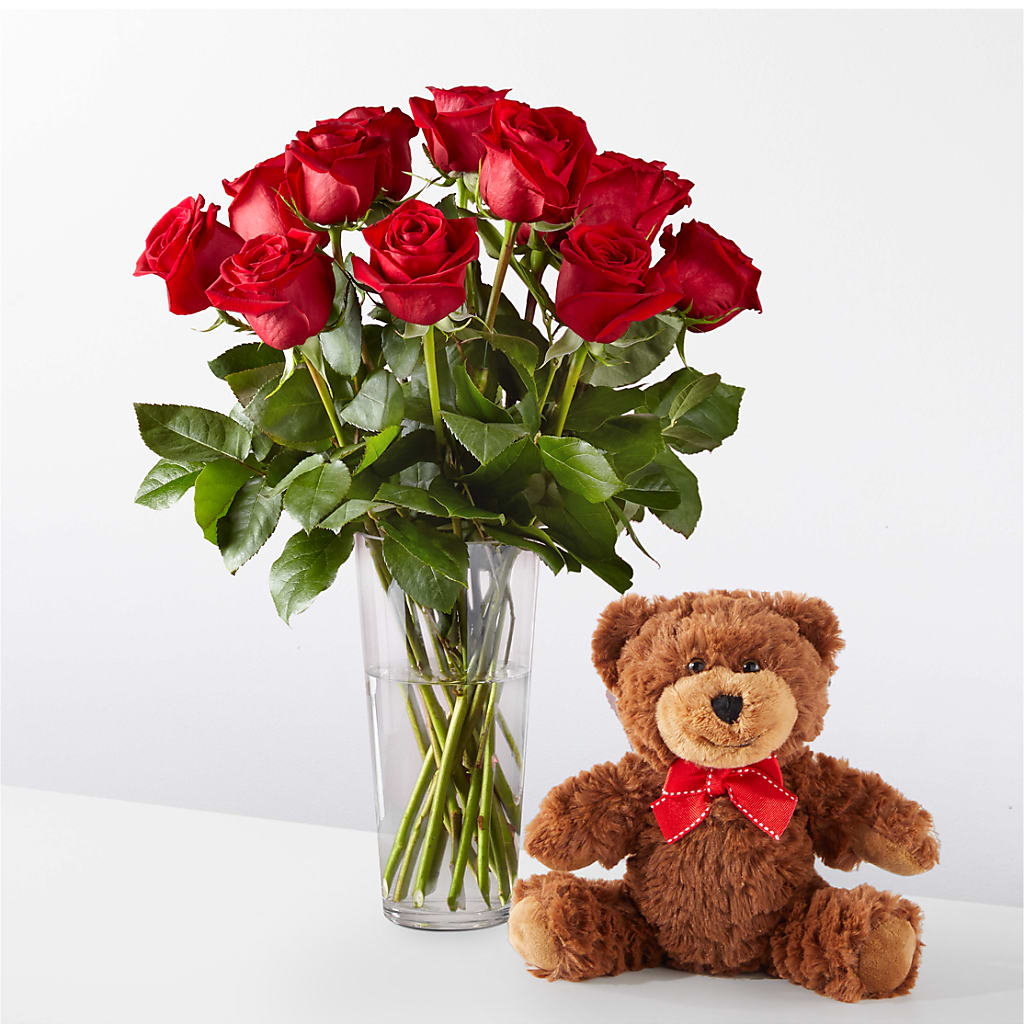 Romantic Long Stem Red Rose Bouquet Bundles – Kennewick Flower Shop Inc, Kennewick WA