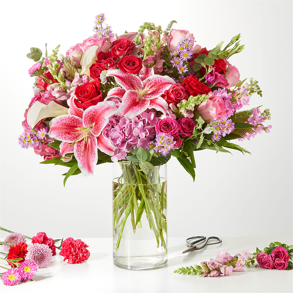 Swooning Over You - A Luxury Florist Original – Kennewick Flower Shop Inc, Kennewick WA