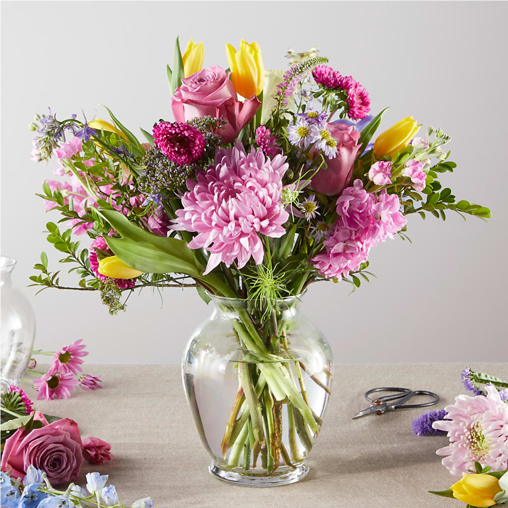 Pastel Tradition - A Florist Original – Kennewick Flower Shop Inc, Kennewick WA