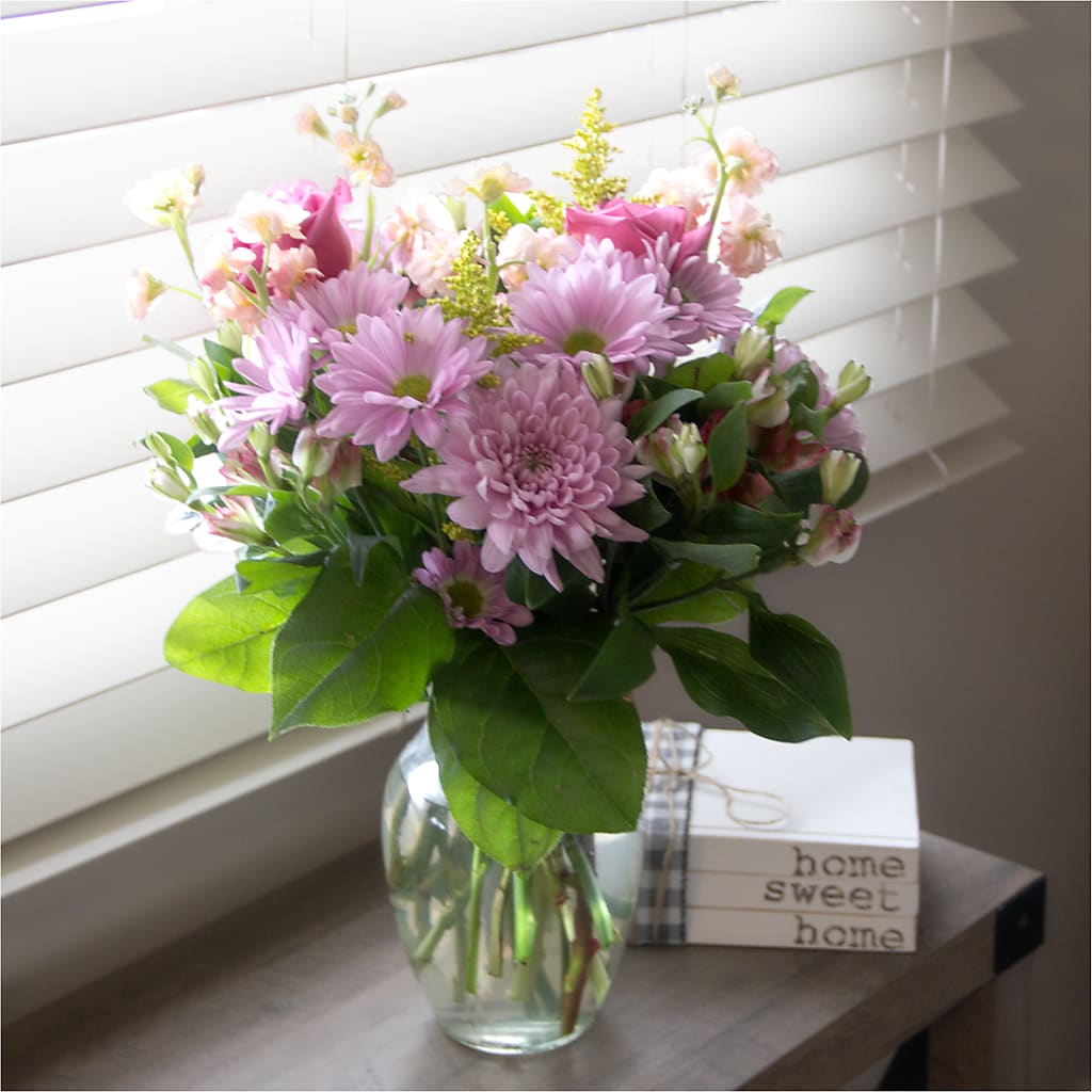 Pastel Tradition - A Florist Original – Kennewick Flower Shop Inc, Kennewick WA