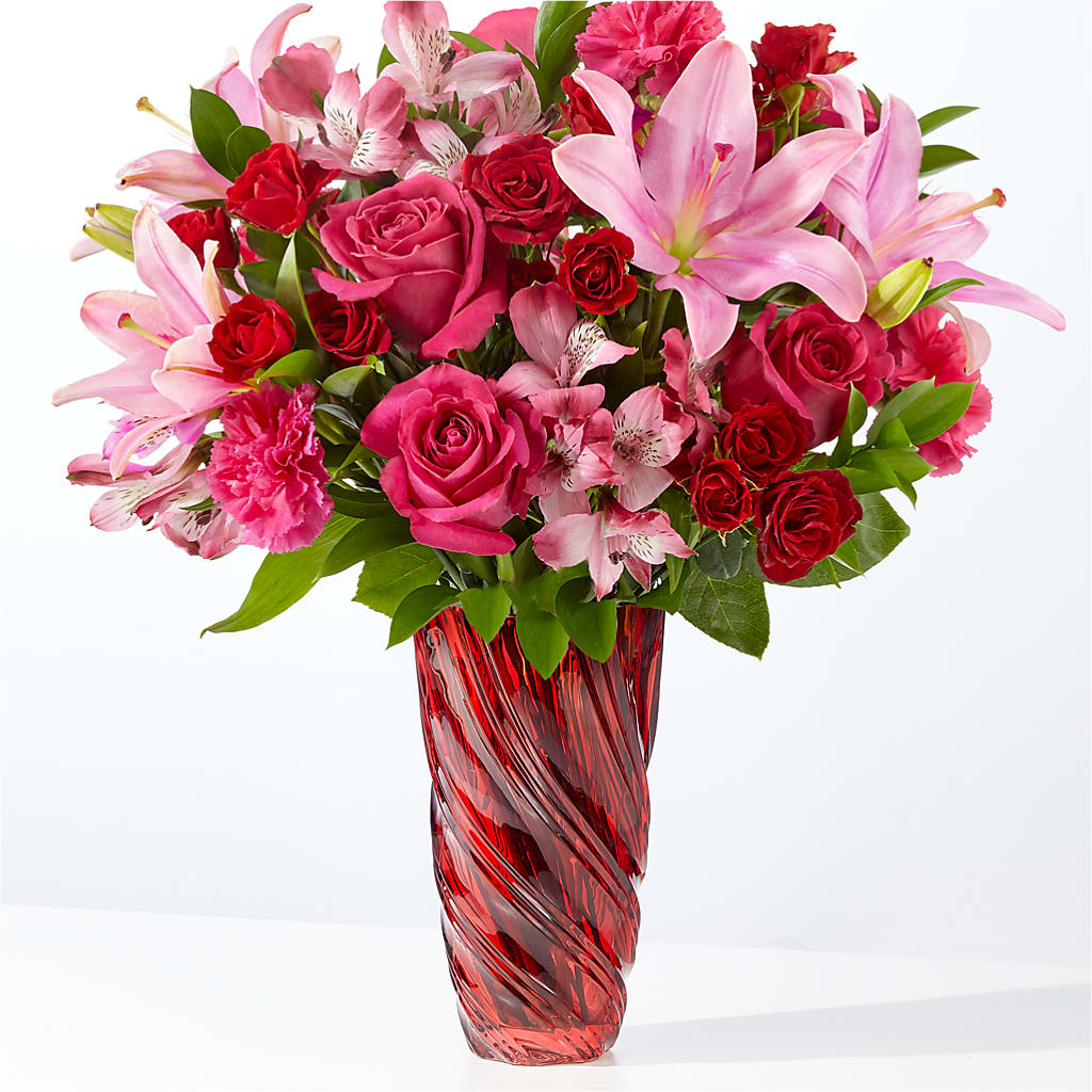 In Love Bouquet with Luxe Swirl Vase – Kennewick Flower Shop Inc, Kennewick WA