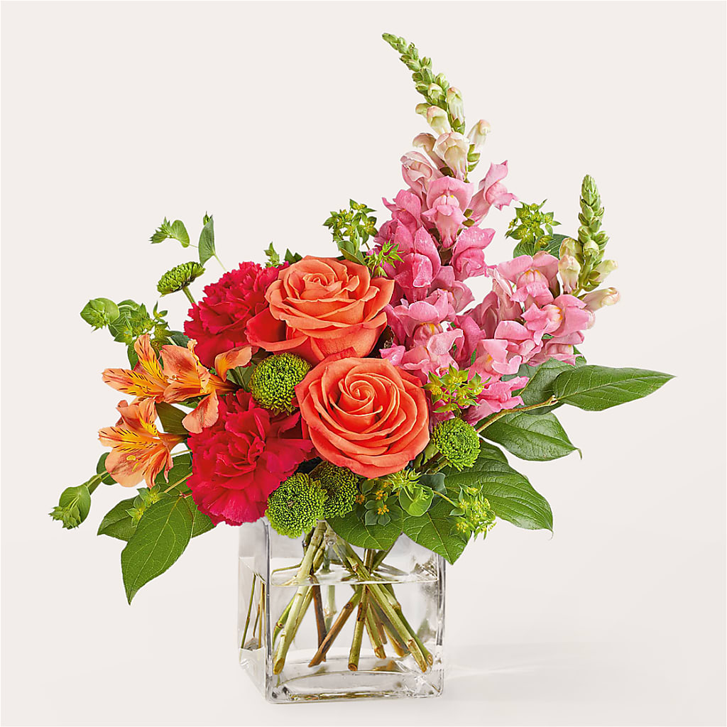 Cosmopolitan Bouquet – Kennewick Flower Shop Inc, Kennewick WA