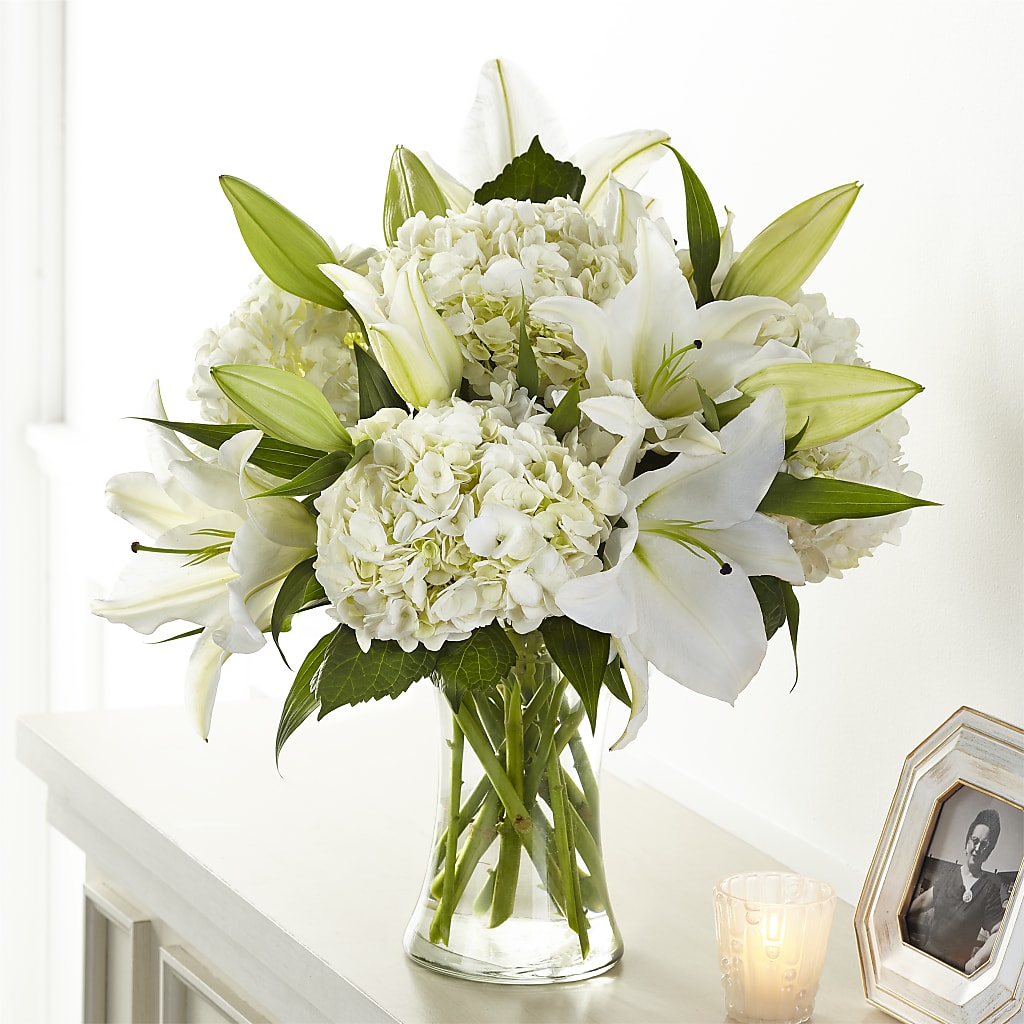 Compassionate Lily Bouquet – Kennewick Flower Shop Inc, Kennewick WA