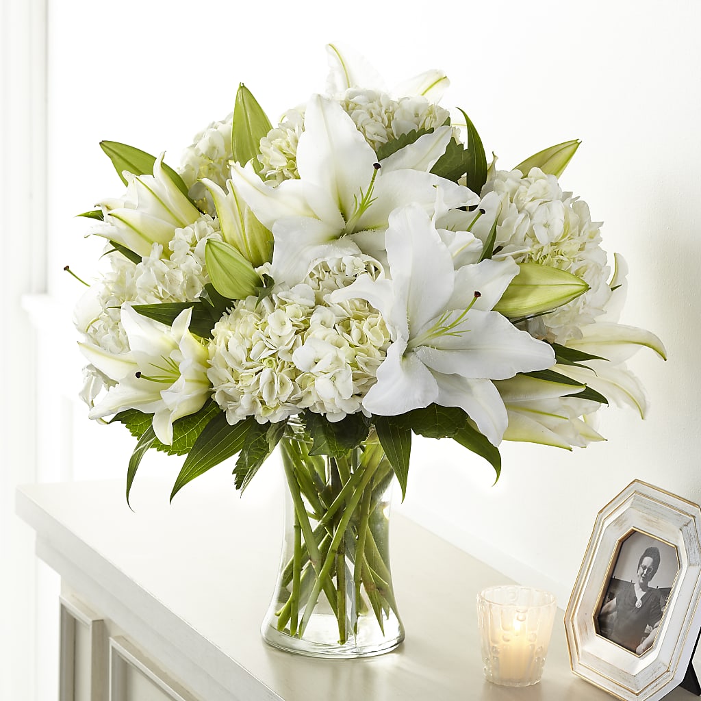 Compassionate Lily Bouquet – Kennewick Flower Shop Inc, Kennewick WA
