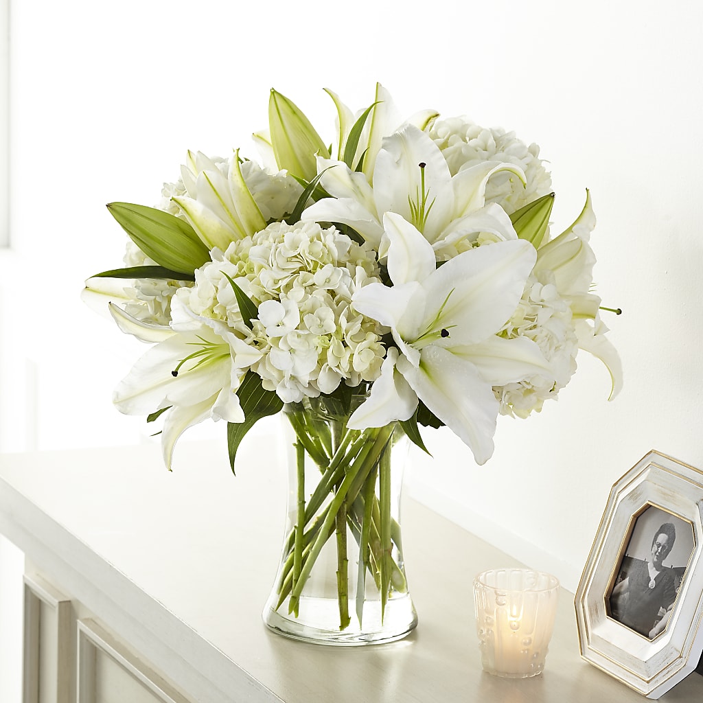 Compassionate Lily Bouquet – Kennewick Flower Shop Inc, Kennewick WA