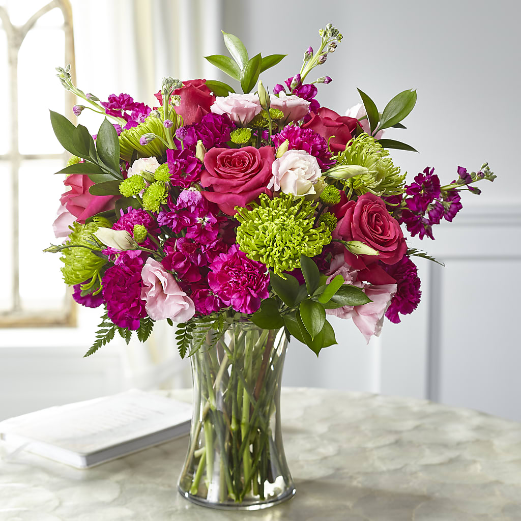Everlasting Embrace Bouquet – Kennewick Flower Shop Inc, Kennewick WA