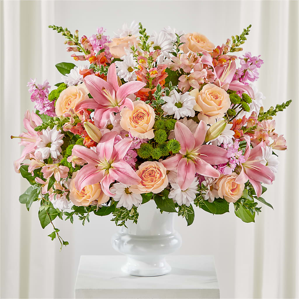 Heartfelt Gesture Urn Arrangement – Kennewick Flower Shop Inc, Kennewick WA