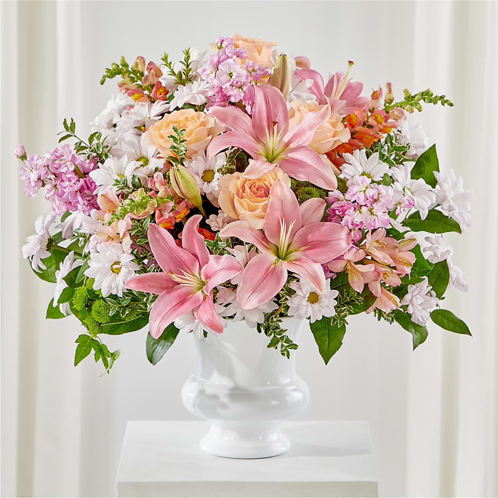 Heartfelt Gesture Urn Arrangement – Kennewick Flower Shop Inc, Kennewick WA