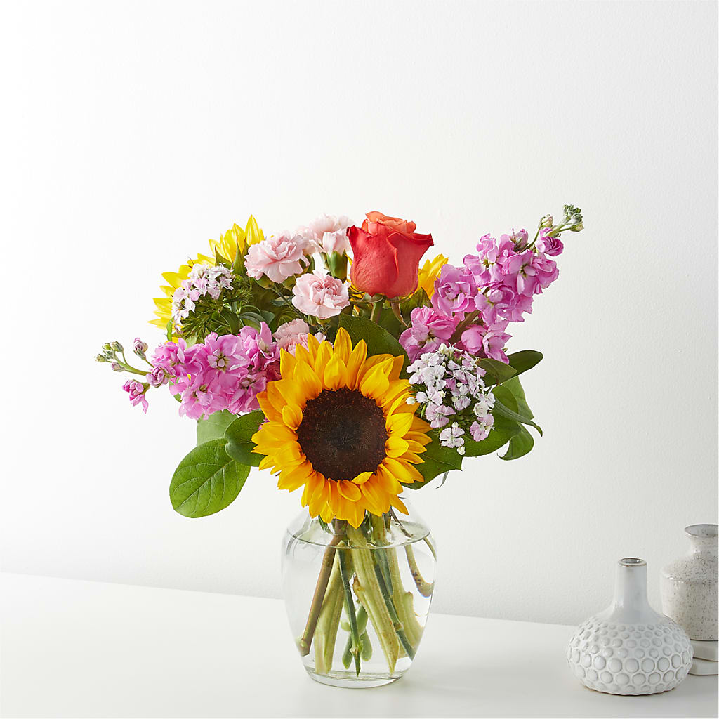 Yellow Brick Road Bouquet – Kennewick Flower Shop Inc, Kennewick WA