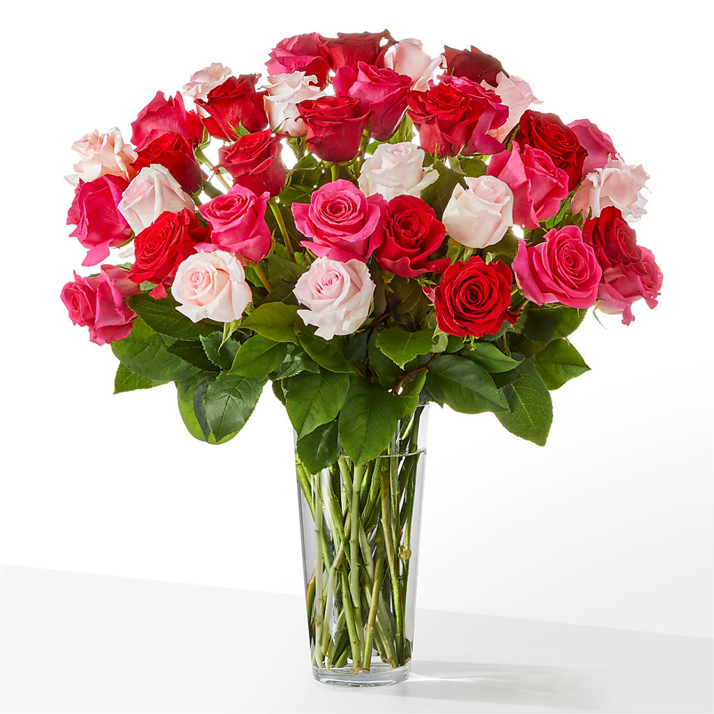 Charming Rose Bouquet – Kennewick Flower Shop Inc, Kennewick WA