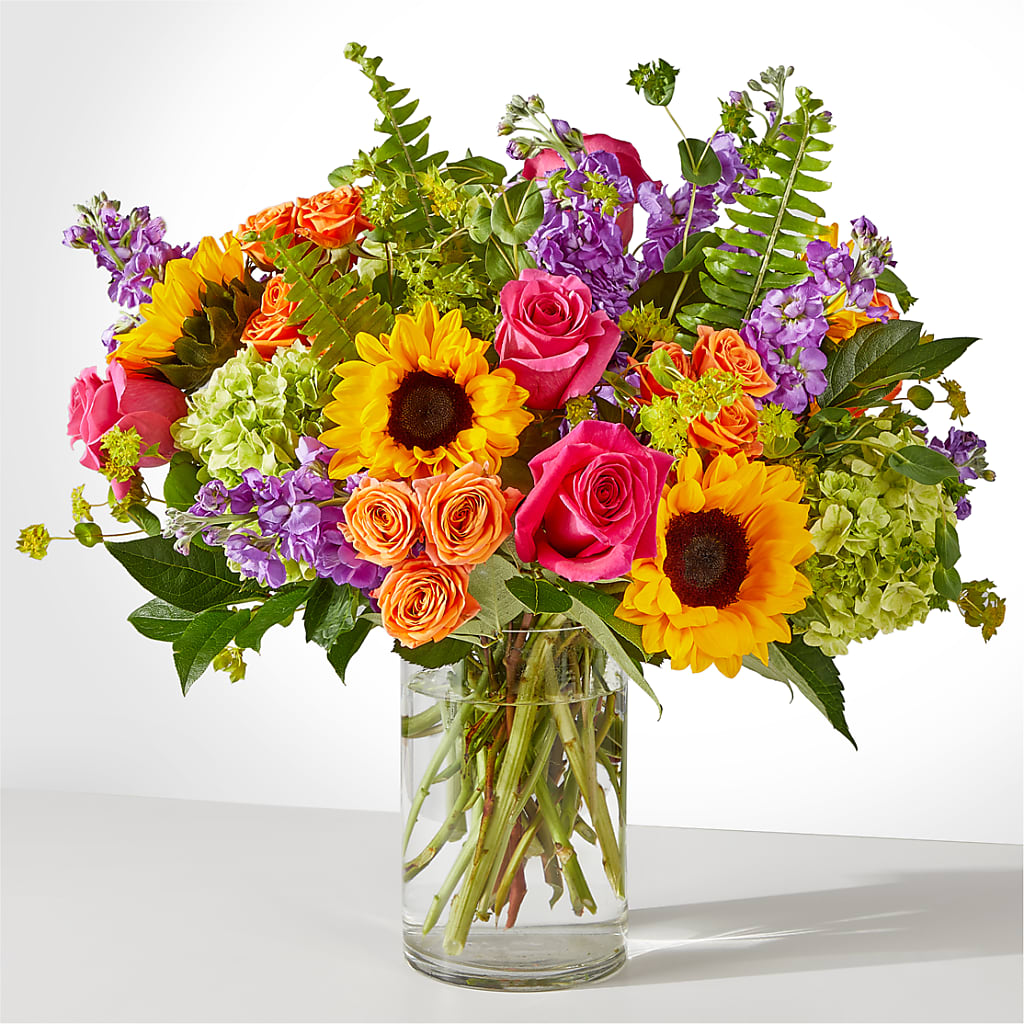 Vibrant Greetings Bouquet – Kennewick Flower Shop Inc, Kennewick WA