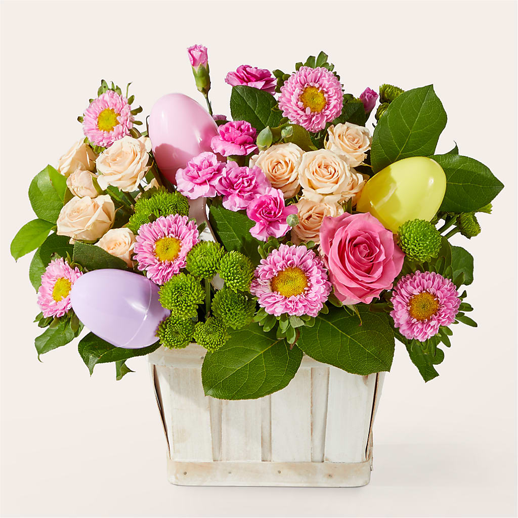 Get Eggcited Basket – Kennewick Flower Shop Inc, Kennewick WA
