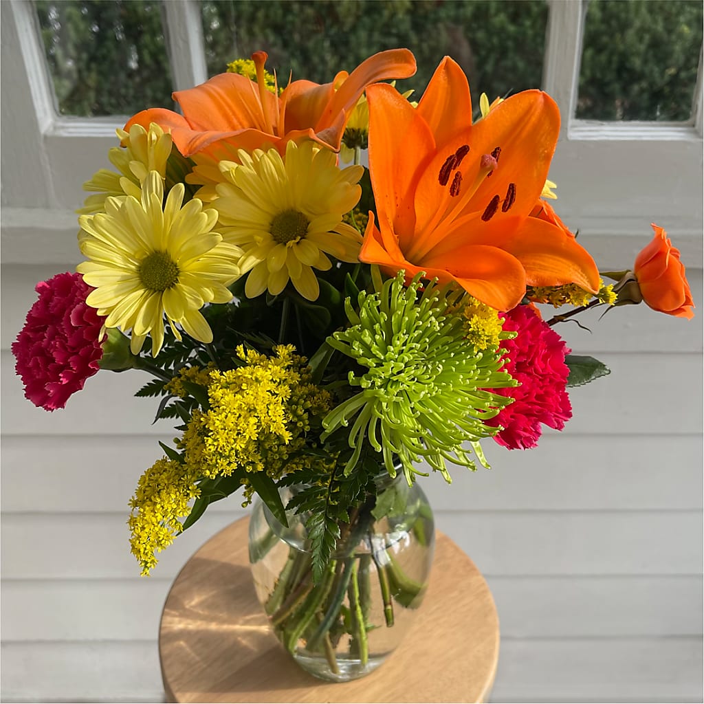 Bold & Bright – A Florist Original –  Kennewick Flower Shop Inc, Kennewick WA