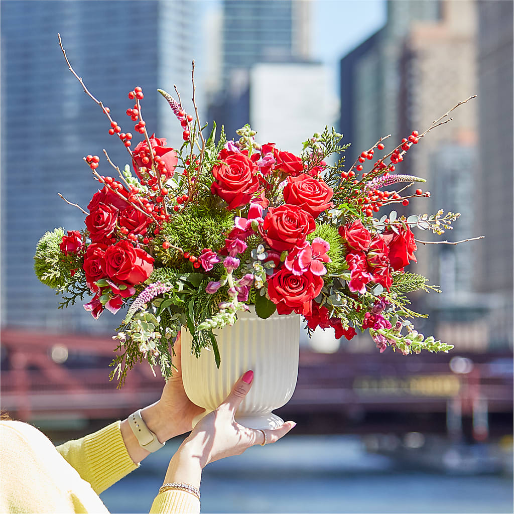Big Red Bow Bouquet –  Kennewick Flower Shop Inc, Kennewick WA
