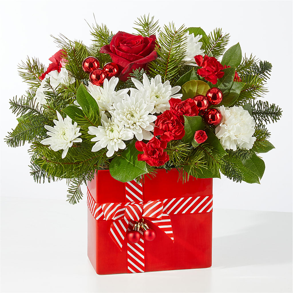 Presents Under the Tree Bouquet –  Kennewick Flower Shop Inc, Kennewick WA