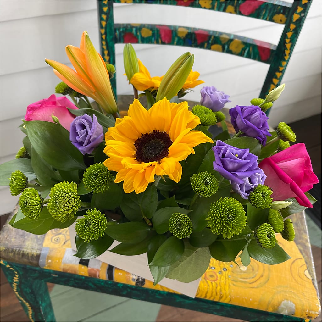 Best Day Box Bouquet –  Kennewick Flower Shop Inc, Kennewick WA