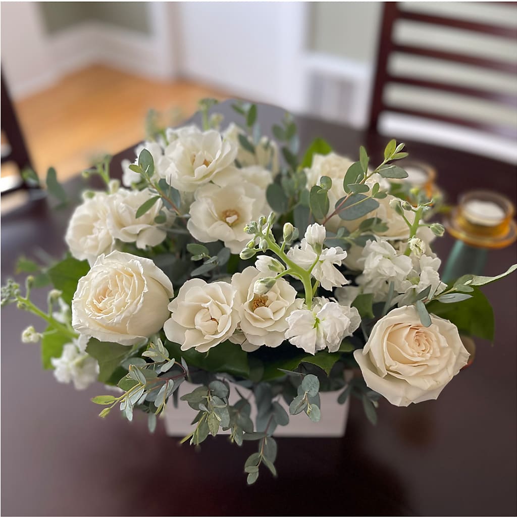 Fresh Linen Box Bouquet –  Kennewick Flower Shop Inc, Kennewick WA