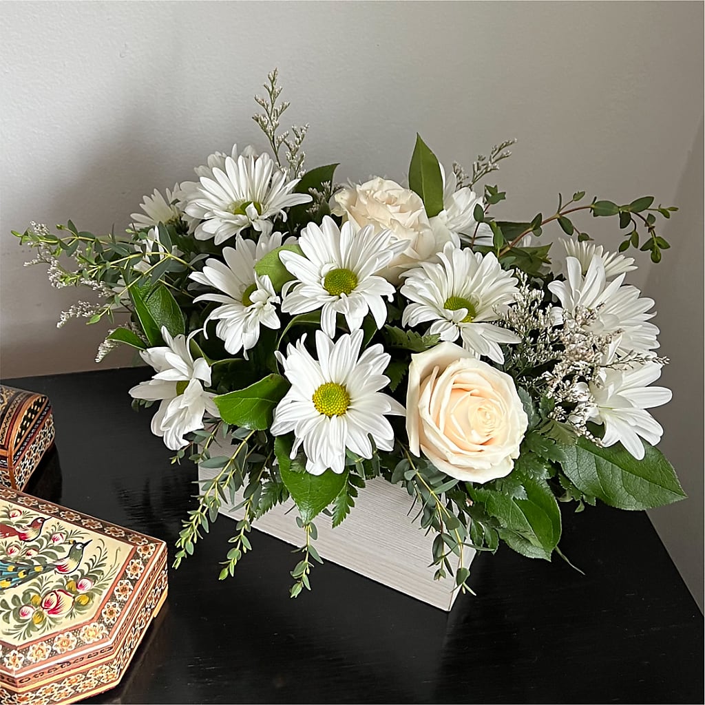 Fresh Linen Box Bouquet –  Kennewick Flower Shop Inc, Kennewick WA