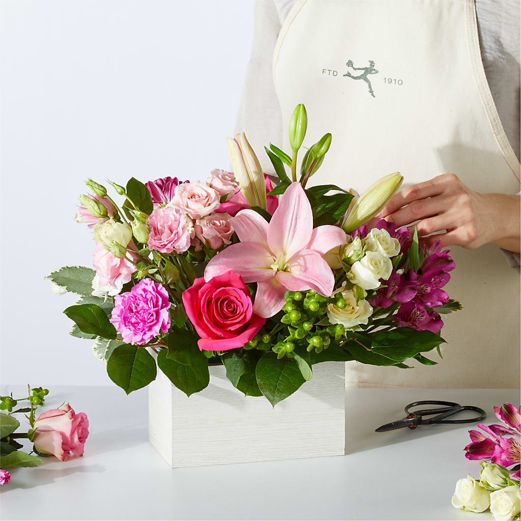 Sweetberry Box – A Florist Original –  Kennewick Flower Shop Inc, Kennewick WA