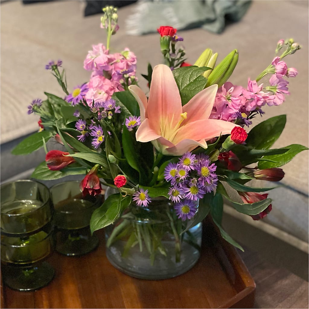 Romantique Bouquet –  Kennewick Flower Shop Inc, Kennewick WA