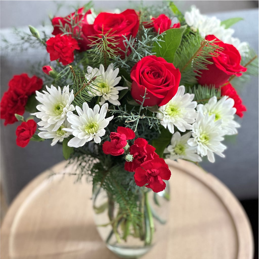 Seasonal Magic Bouquet –  Kennewick Flower Shop Inc, Kennewick WA