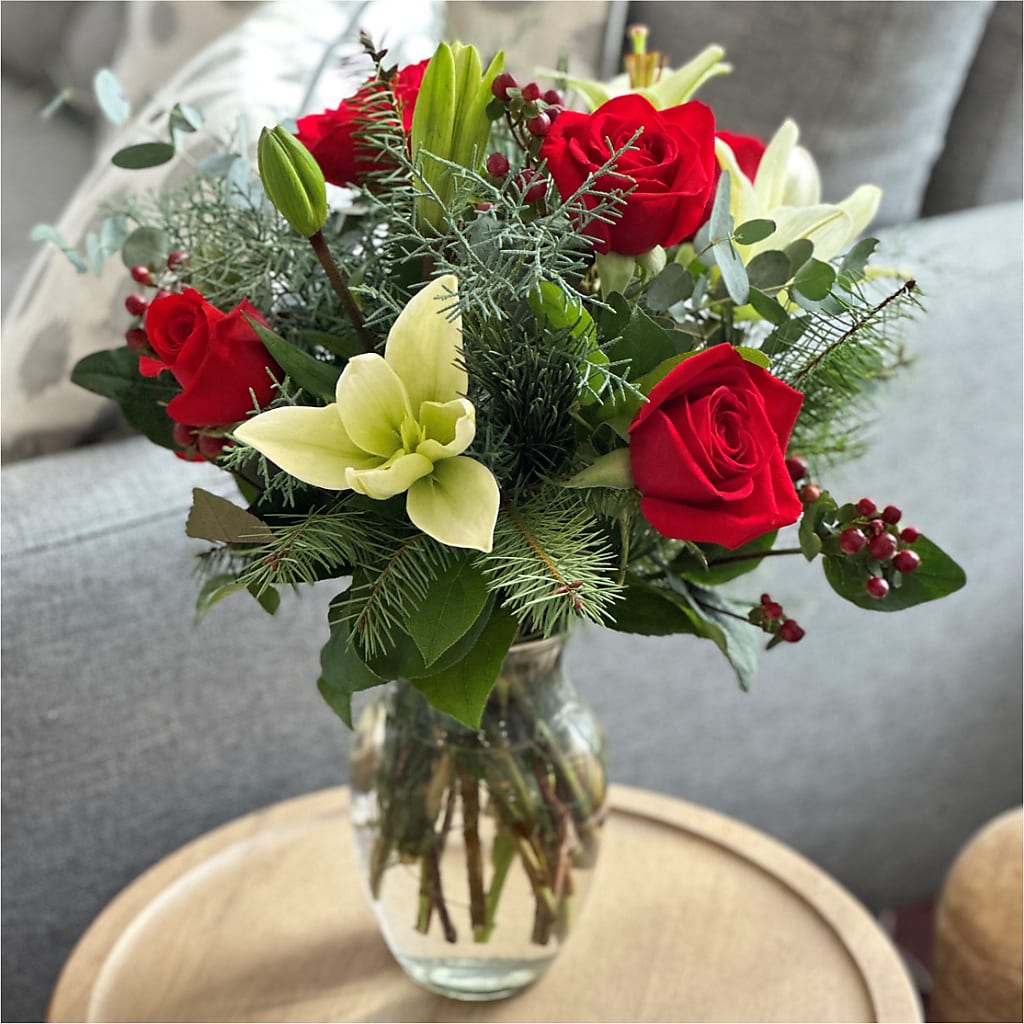 Glittering Lights Bouquet –  Kennewick Flower Shop Inc, Kennewick WA