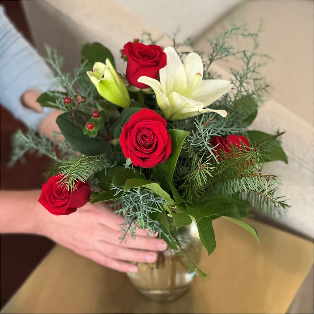 Glittering Lights Bouquet –  Kennewick Flower Shop Inc, Kennewick WA