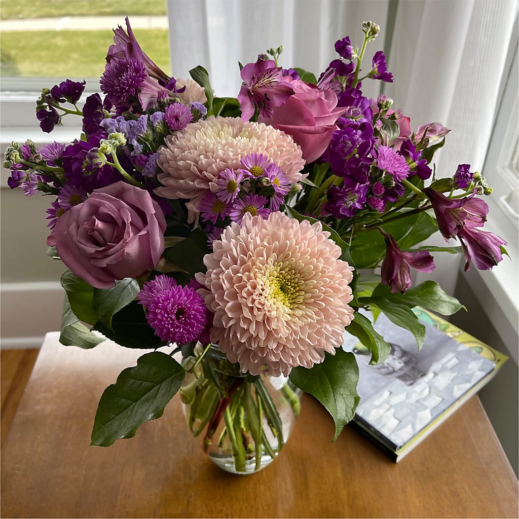 Ultraviolet Bouquet –  Kennewick Flower Shop Inc, Kennewick WA