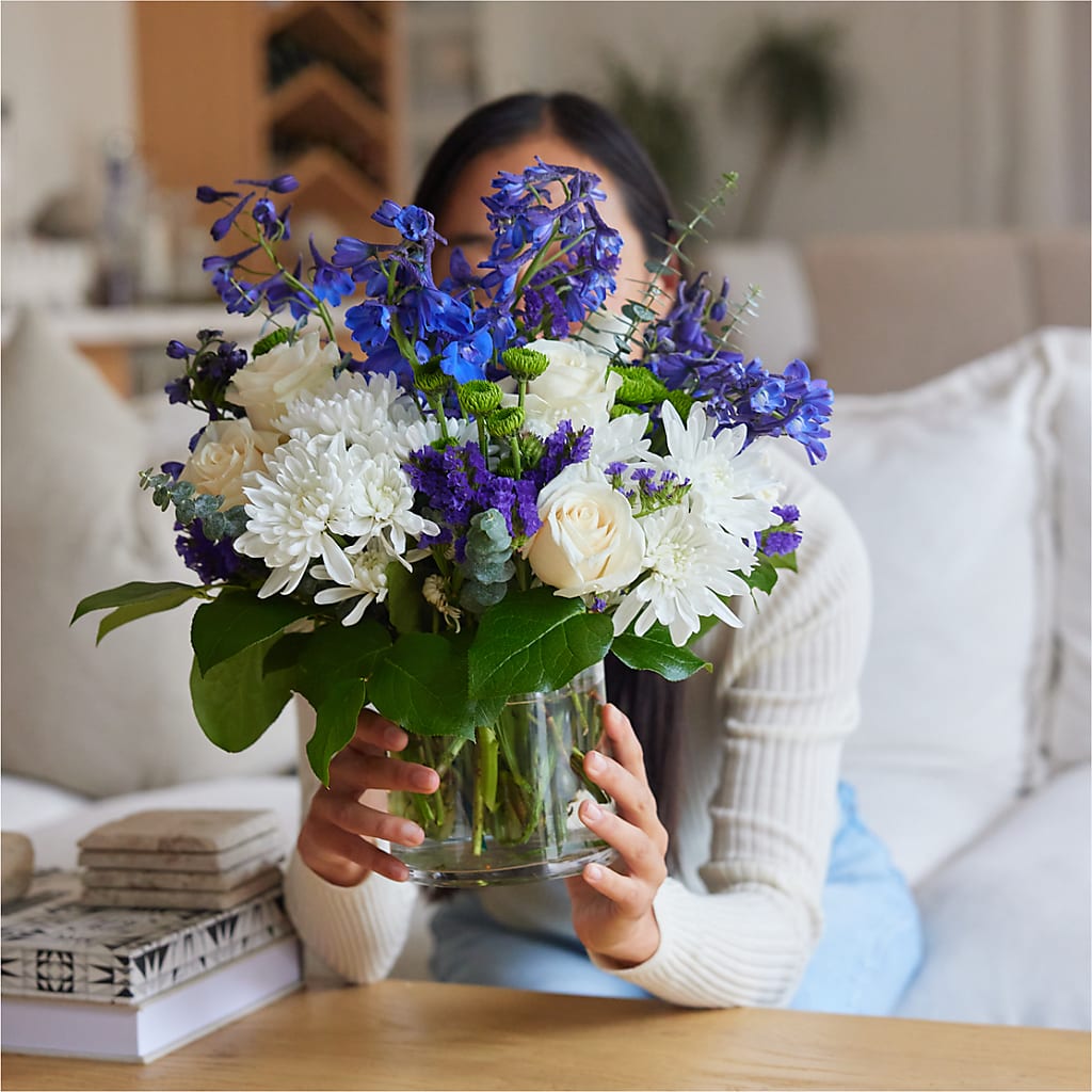 Cerulean Waves Bouquet –  Kennewick Flower Shop Inc, Kennewick WA