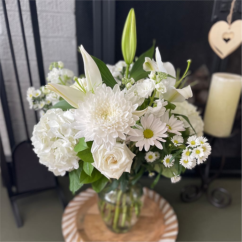 Classic Ivory – A Florist Original –  Kennewick Flower Shop Inc, Kennewick WA
