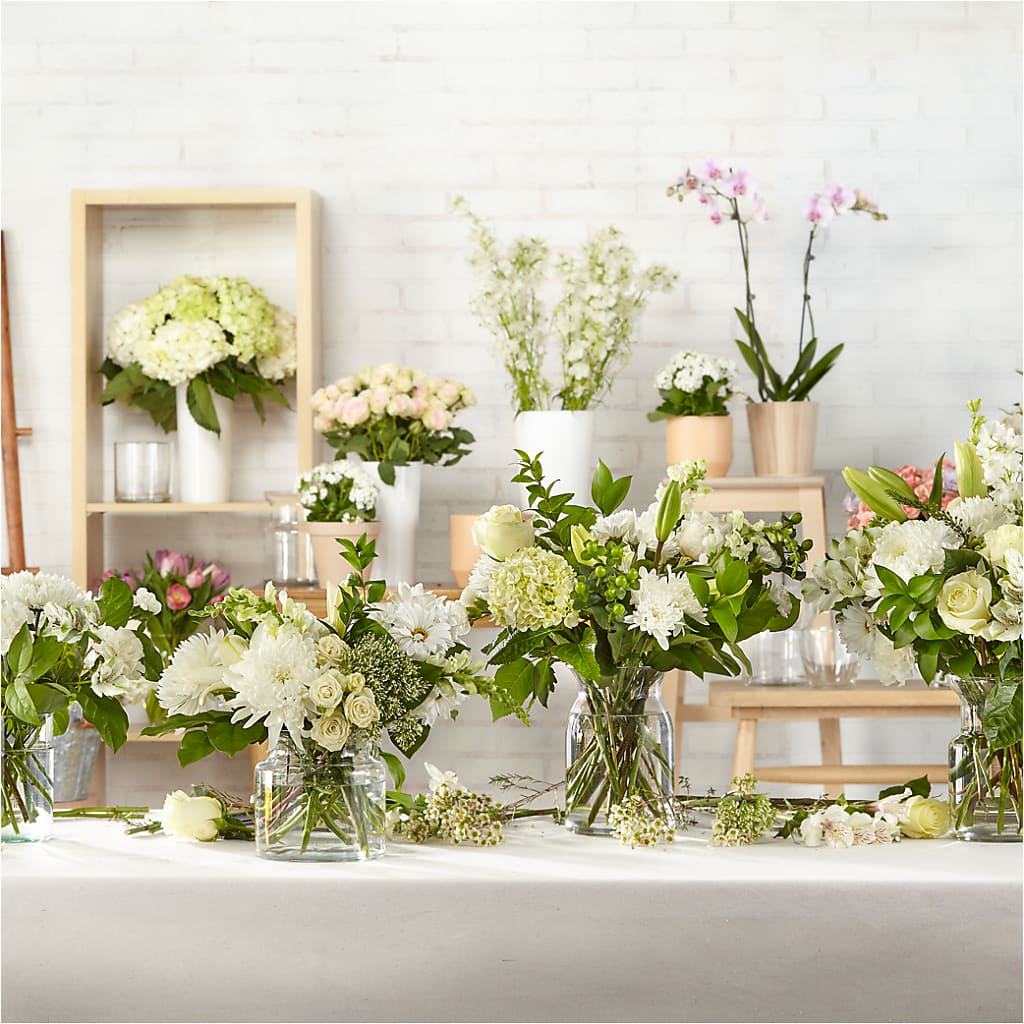 Classic Ivory – A Florist Original –  Kennewick Flower Shop Inc, Kennewick WA