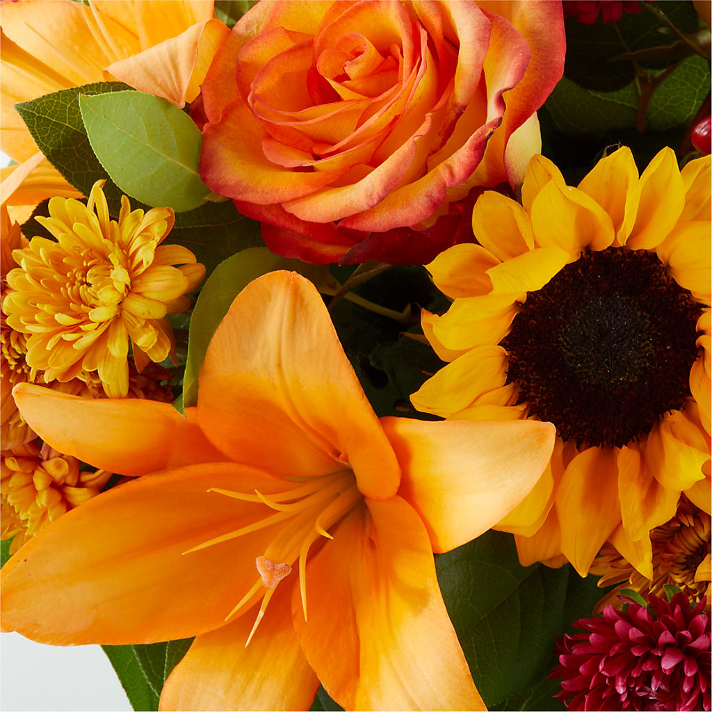 Grateful Centerpiece –  Kennewick Flower Shop Inc, Kennewick WA