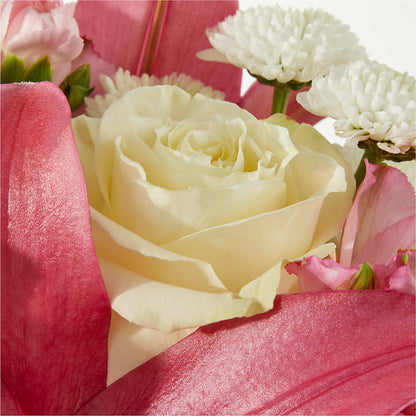 Piece of Cake Bouquet –  Kennewick Flower Shop Inc, Kennewick WA