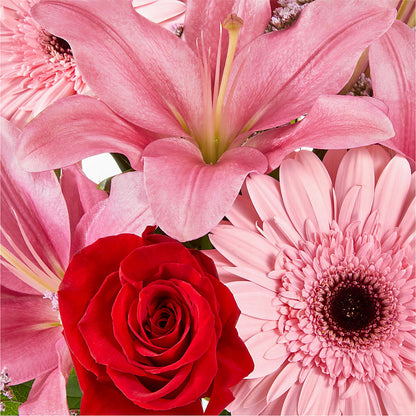 Lots of Love Bouquet –  Kennewick Flower Shop Inc, Kennewick WA
