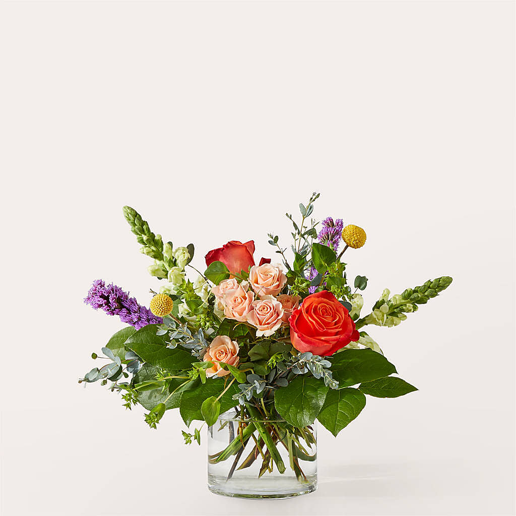 The Standout Bouquet –  Kennewick Flower Shop Inc, Kennewick WA