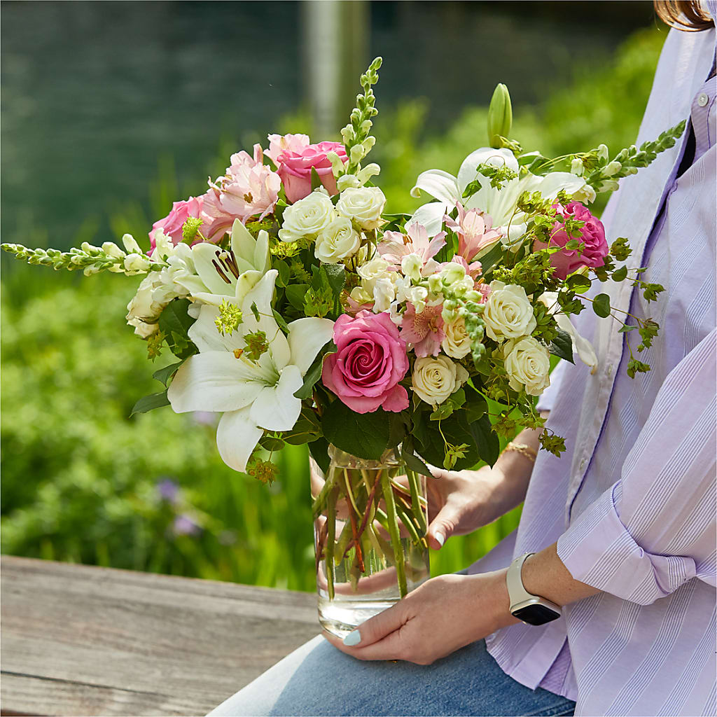 Fondly Bouquet –  Kennewick Flower Shop Inc, Kennewick WA