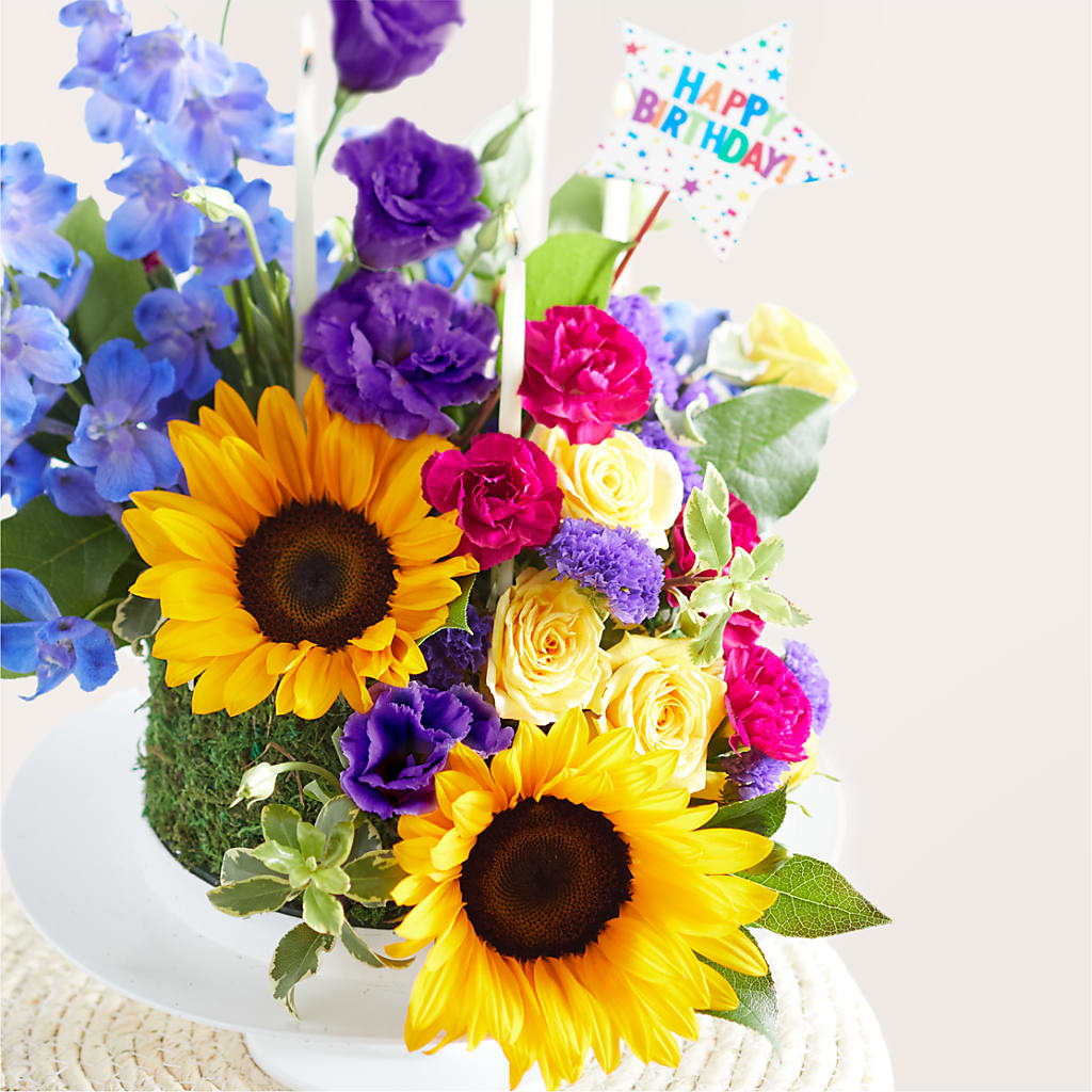 Star of the Day Floral Cake –  Kennewick Flower Shop Inc, Kennewick WA