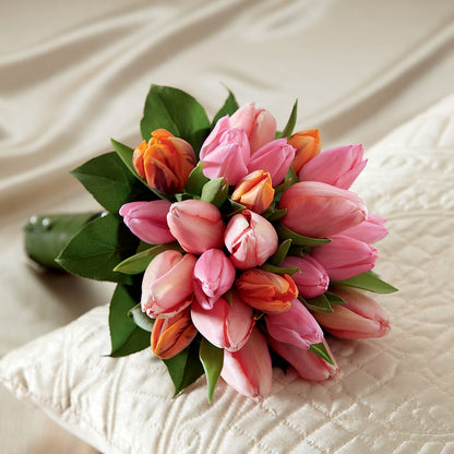 Embraceable Bouquet –  Kennewick Flower Shop Inc, Kennewick WA